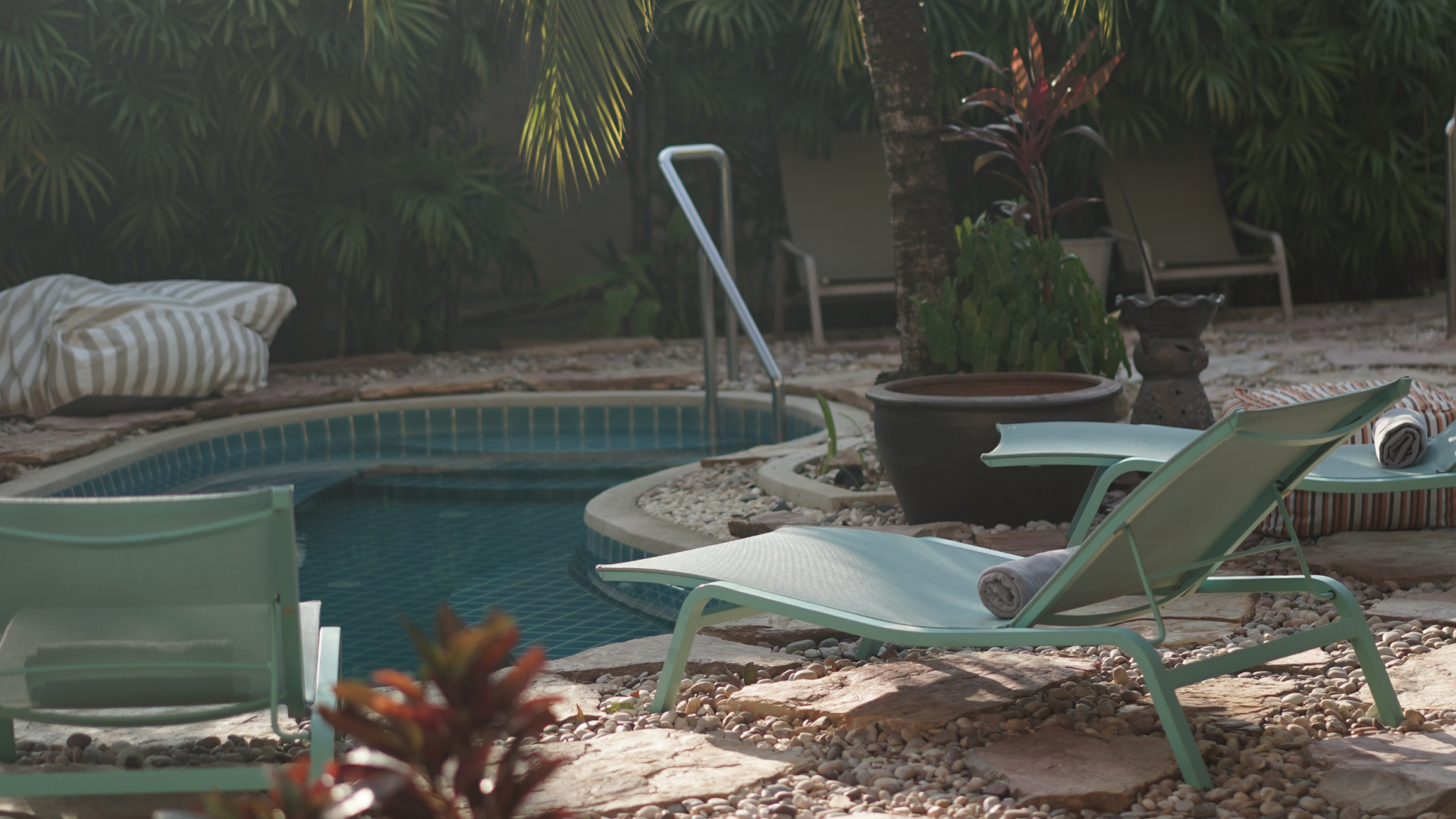 Contrast pools and cold plunge at Maji Recovery Oasis
